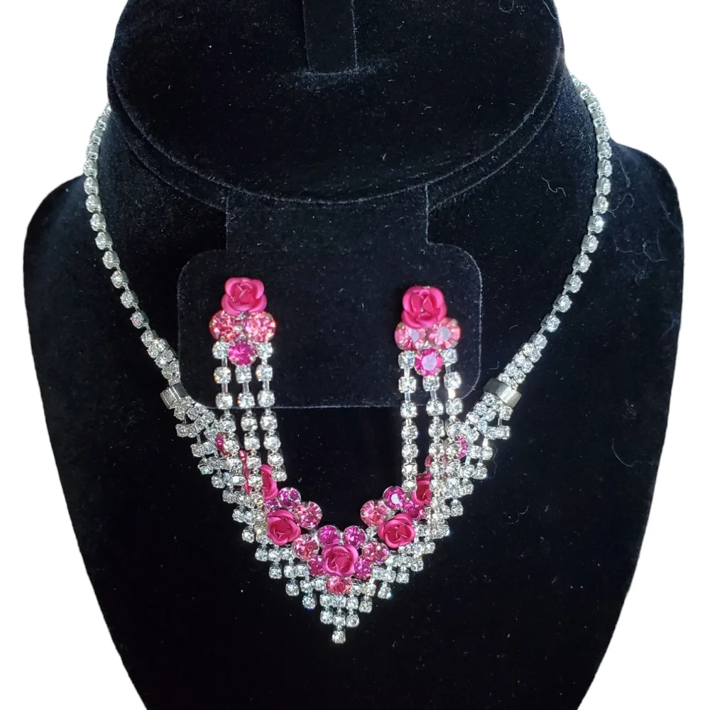 Beautiful cubic zirconia rose jewelry set - Picture 1 of 3